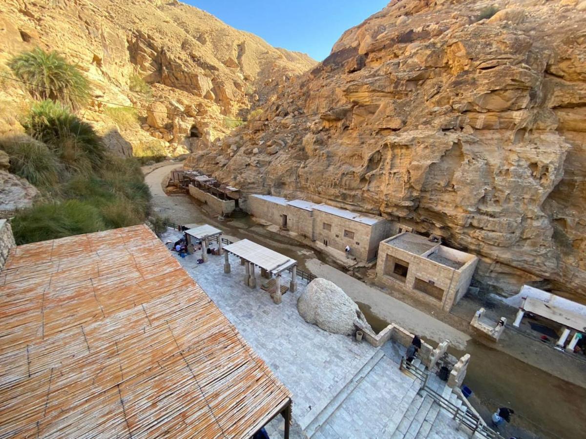 Afra Hot Springs Chalets At-Tafilah Buitenkant foto