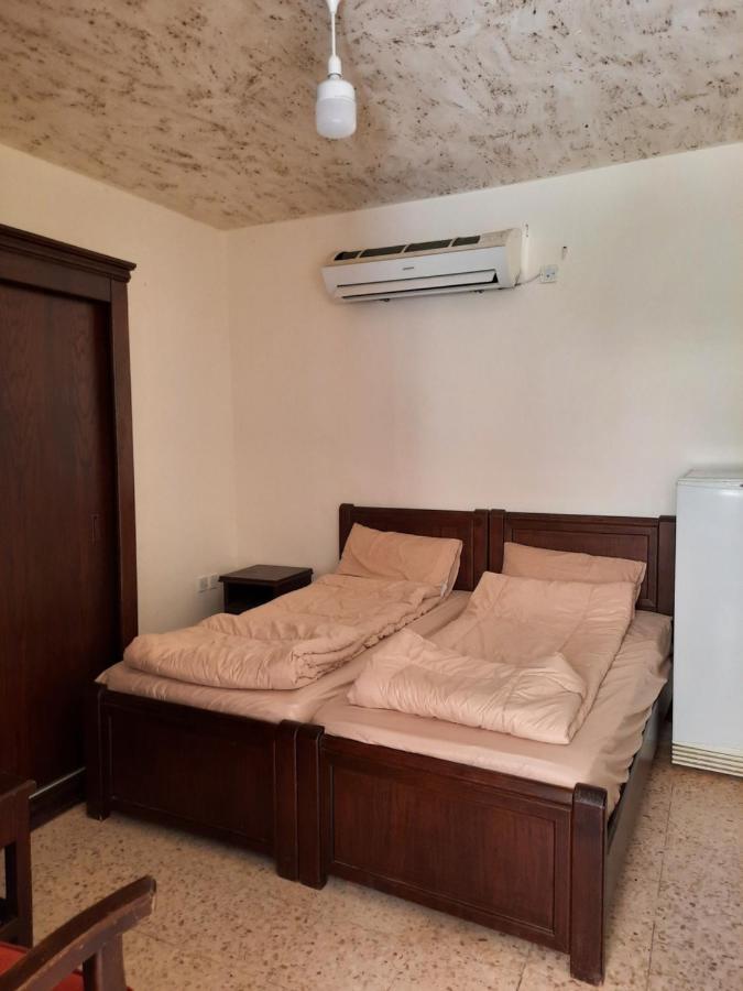 Afra Hot Springs Chalets At-Tafilah Buitenkant foto